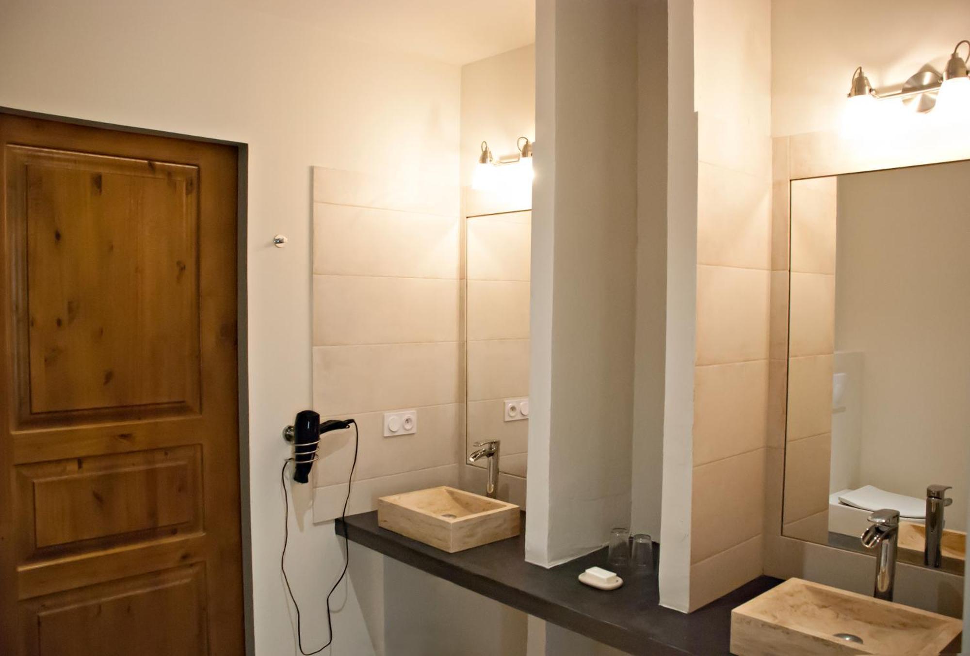 Chartreuse De Mougeres - Caux Pezenas Bed & Breakfast Luaran gambar